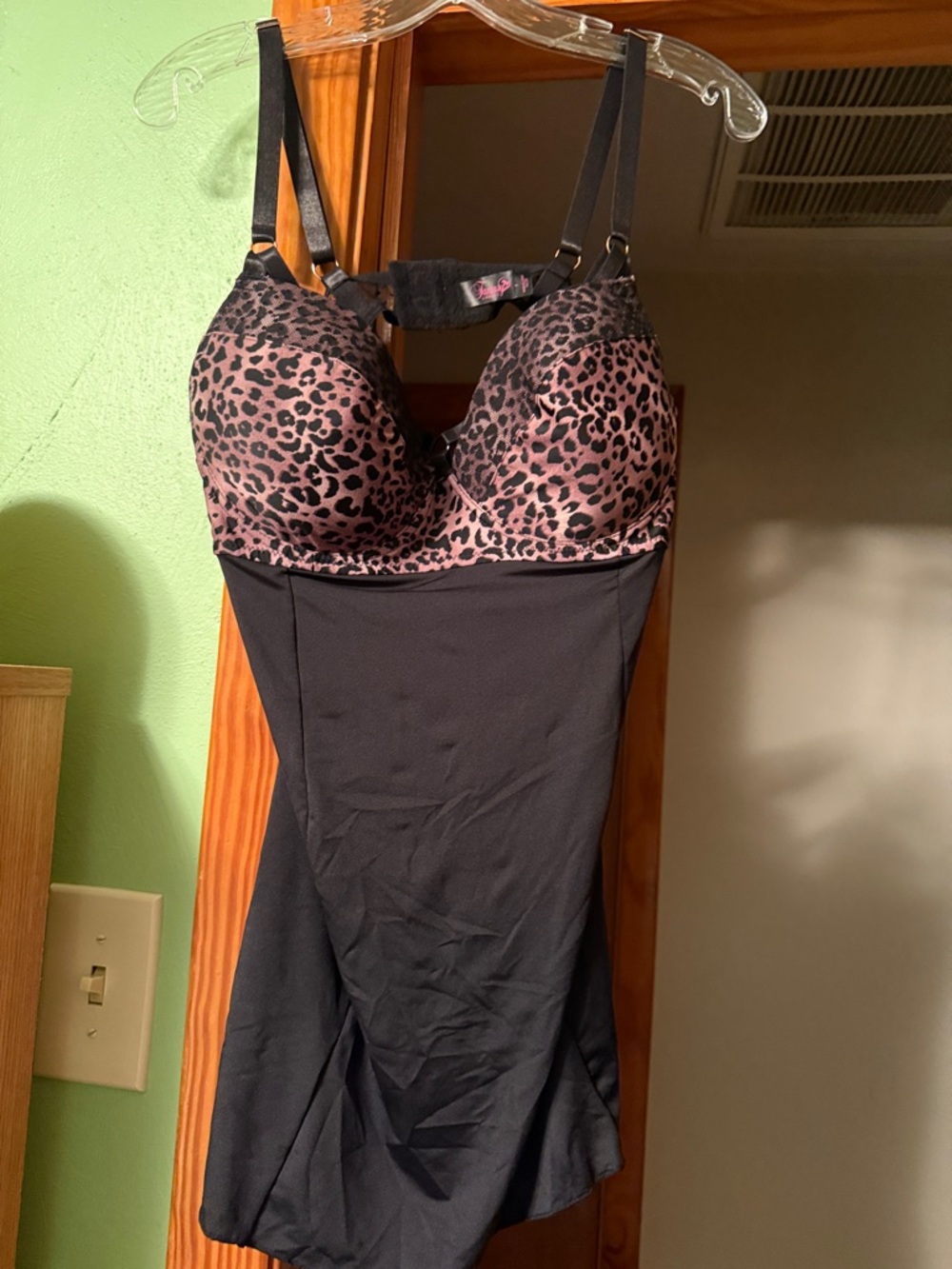 Leopard Print Bust Black Chemise Slip